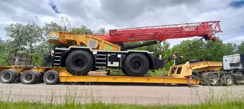 Carretón con máquina vial 7